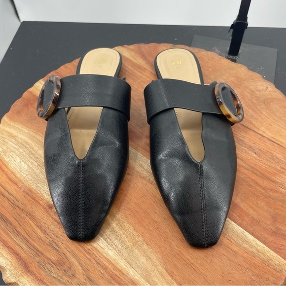 H&M Black Faux Leather Point Toe Open Vamp Tortoise Mules Flats Slides, 36 5-5.5 - Picture 2 of 6